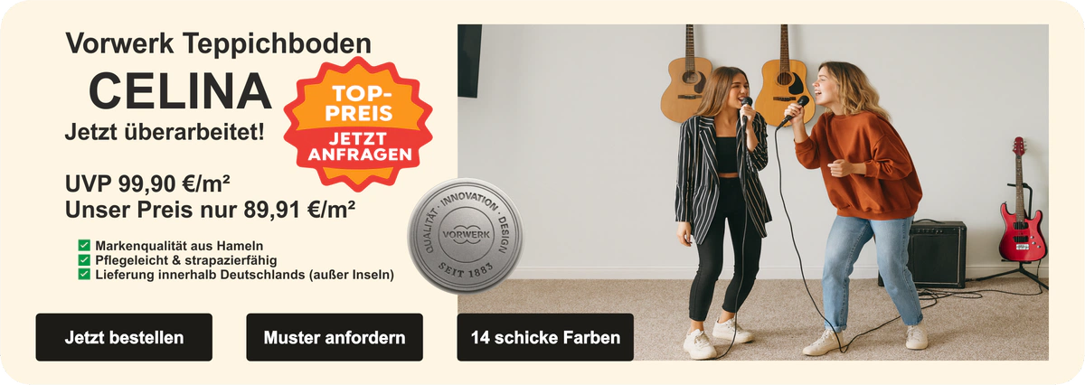 „Zwei junge Sängerinnen im modernen Musikzimmer beim Singen auf einem beigefarbenen Teppichboden, Gitarren an der Wand – Kategorie Vorwerk Celina Teppichboden.“